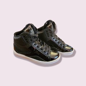 Pastry Pop Tart Glitter High-Top sneakers & dance shoes. Black.Size US1 (UK31)